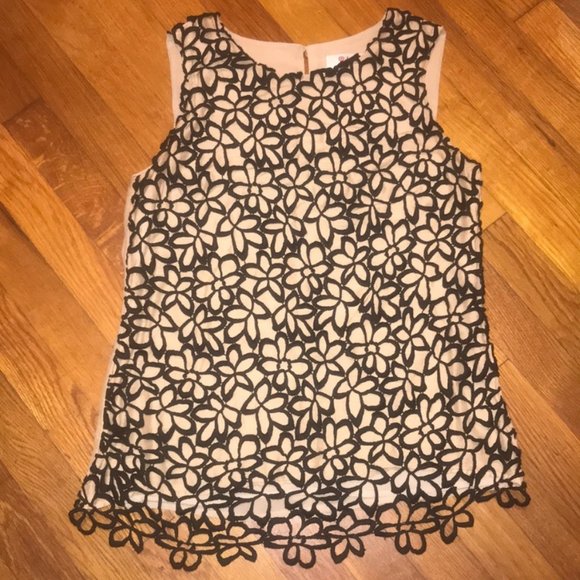 NEIMAN MARCUS LELA ROSE SILK CROCHET FLORAL TOP - Picture 2 of 8
